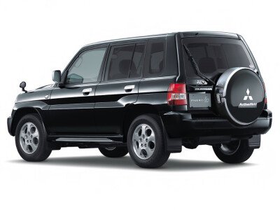 Стекло заднее с обогревом MITSUBISHI PAJERO IO 1998-2007 (H76) молдинг, 
Бренд: BENSON