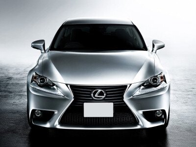 Стекло лобовое LEXUS IS 2013- (GSE30-RHD-2017) место под датчик дождя 
Бренд: BENSON с синей полосой