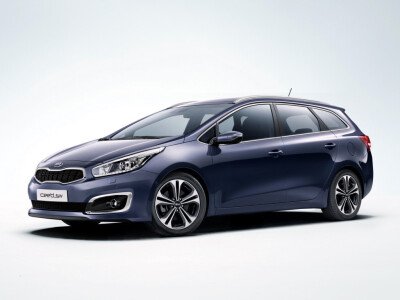 Стекло лобовое KIA CEE`D 2012-2018 (JD-LHD-5d wag) обогрев щеток, место под 1 камеру, место под датчик дождя, 
Бренд: BENSON с синей полосой