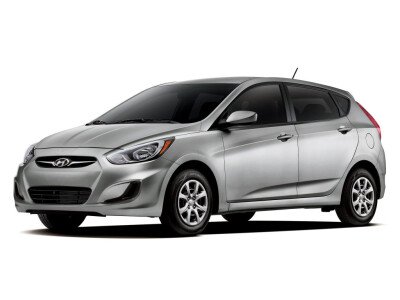 Стекло лобовое HYUNDAI ACCENT 2010-2017 (RB-LHD-5d h/b) 
Бренд: BSG с синей полосой