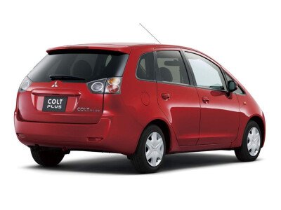 Стекло заднее с обогревом MITSUBISHI COLT PLUS 2004-2013 (Z21) 1 отверстие 
Бренд: BENSON