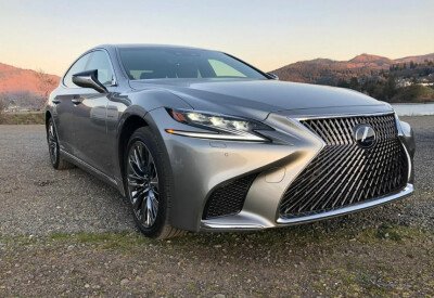 Стекло лобовое LEXUS LS 2017- (GVF50-RHD) обогрев щеток, место под 2 камеры, место под датчик дождя, 
Бренд: ZDG