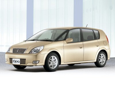 Радиатор кондиционера TOYOTA OPA 2000-2005 (ACT10) 
Бренд: TONGSHI AL16