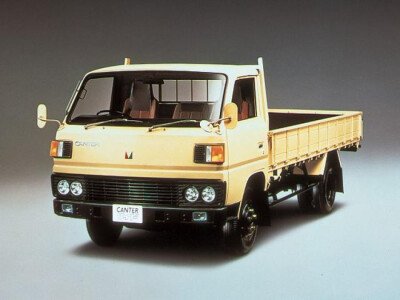 Стекло лобовое MITSUBISHI CANTER 1978-1985 (FE200-wide-1774*696*1806) 
Бренд: BSG с зеленой полосой
