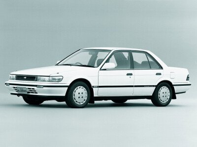 Стекло лобовое NISSAN BLUEBIRD 1987-1991 (U12-sed) 
Бренд: BSG с зеленой полосой