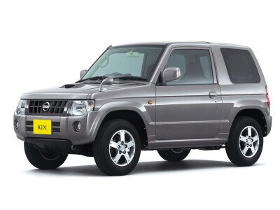Стекло лобовое NISSAN KIX 1998-2012 (H59A) 
Бренд: BSG с серой полосой