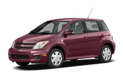 Стекло лобовое SCION XA 2004-2006 (NCP60) 
Бренд: ZDG с зеленой полосой