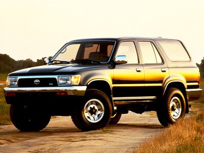 Стекло лобовое TOYOTA 4RUNNER 1989-1995 (N130) 
Бренд: BSG с зеленой полосой