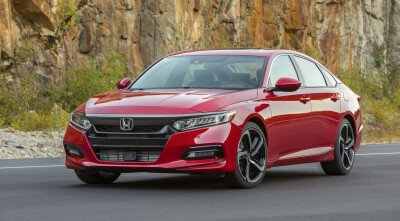 Стекло лобовое HONDA ACCORD 2018-2023 (CV3-LHD) место под 1 камеру 
Бренд: ZDG с синей полосой