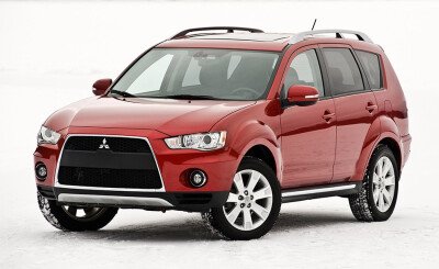 Стекло лобовое MITSUBISHI OUTLANDER 2006-2012 (CW-LHD) обогрев щеток, место под датчик дождя, 
Бренд: КМК с синей полосой