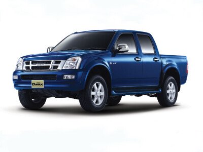 Стекло лобовое ISUZU D-MAX 2002-2012 () 
Бренд: FYG с синей полосой