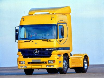 Стекло боковое MERCEDES ACTROS 1996-2011 скругл. угол FD/LH фурнитура, 
Бренд: BENSON