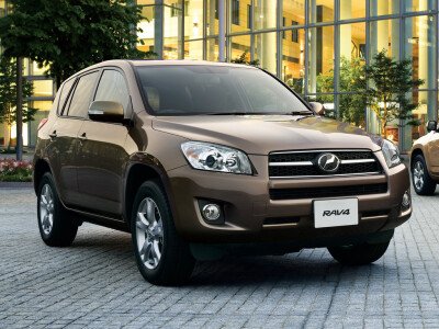 Стекло лобовое TOYOTA RAV 4 2005-2016 (ACA30-RHD) обогрев щеток 
Бренд: BSG с зеленой полосой