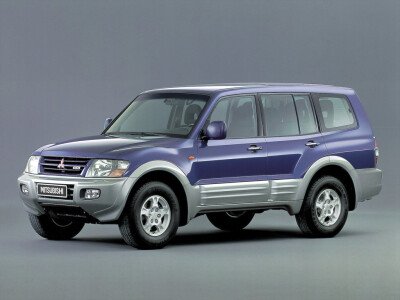 Стекло лобовое MITSUBISHI PAJERO 1999-2006 (V70-LHD) обогрев щеток 
Бренд: BSG