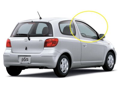 Стекло боковое TOYOTA VITZ 1999-2005 (#CP1#) 3d FD/RH 
Бренд: BSG