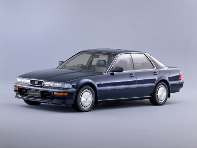 Стекло лобовое HONDA VIGOR 1989-1995 (CB5) 
Бренд: ZDG с синей полосой