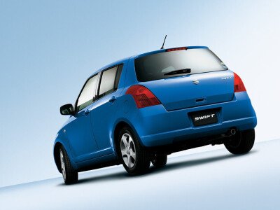 Стекло заднее с обогревом SUZUKI SWIFT 2004-2010 (ZC31) 1 отверстие 
Бренд: BSG