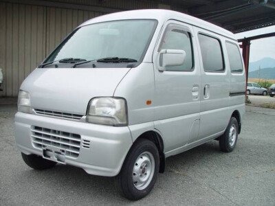 Стекло лобовое SUZUKI EVERY 1999-2005 (DA52W-1331*674*) 
Бренд: BSG с зеленой полосой