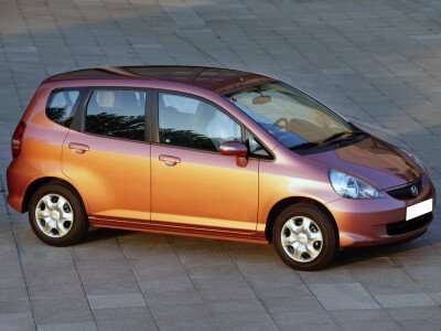 Стекло лобовое HONDA JAZZ 2001-2008 (GD1-5d) 
Бренд: КДМ с серой полосой