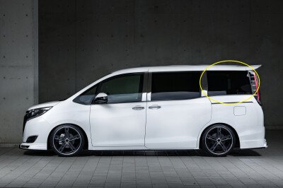 Стекло боковое TOYOTA ESQUIRE 2014-2022 ZR80 SW/LH/X 
Бренд: BENSON Тонированное