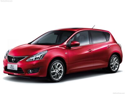 Стекло лобовое NISSAN TIIDA 2011- (C12-LHD-5d) 
Бренд: FYG