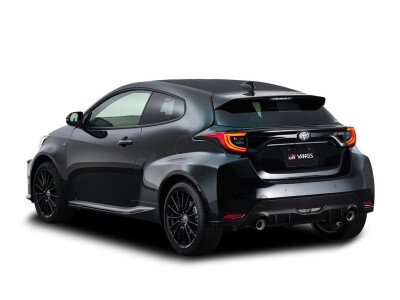 Стекло заднее с обогревом TOYOTA YARIS GR 2019- (GXPA16-3d h/b) молдинг, антенна, 
Бренд: BENSON Тонированное
