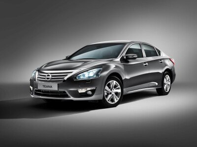 Стекло лобовое NISSAN TEANA 2014- (L33-LHD) 
Бренд: КМК с синей полосой