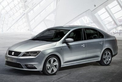 Стекло лобовое SEAT TOLEDO 2012-2018 () 
Бренд: КМК с синей полосой