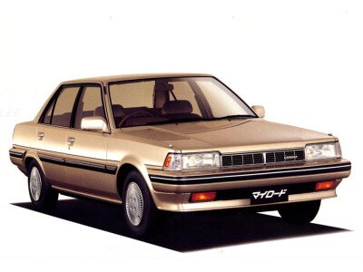 Стекло лобовое TOYOTA CARINA 1984-1988 (ST150) 
Бренд: BSG с зеленой полосой