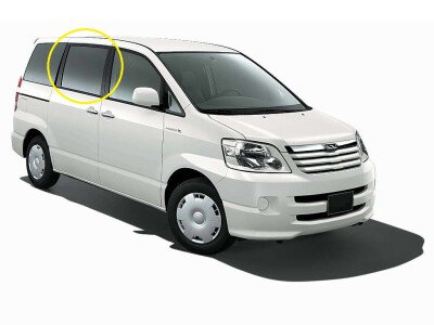 Стекло боковое TOYOTA NOAH 2001-2007 ZR60 RD/RH фурнитура, 
Бренд: BENSON Тонированное