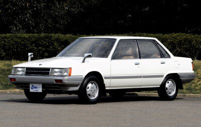 Стекло лобовое TOYOTA CAMRY 1982-1986 (V10-sed) 
Бренд: BSG с зеленой полосой