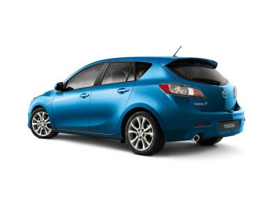 Стекло заднее с обогревом MAZDA 3 2008-2013 (BL-5d h/b) 1 отверстие 
Бренд: FYG