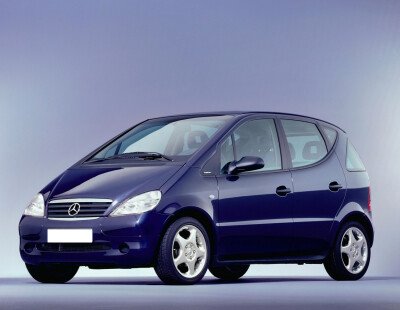 Стекло лобовое MERCEDES A-CLASS 1997-2004 (W168) 
Бренд: BSG с зеленой полосой