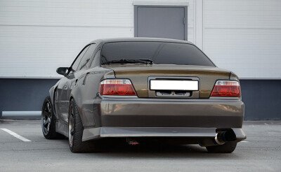 Стекло заднее с обогревом TOYOTA CHASER 1996-2001 (JZX100) 2 отверстия 
Бренд: ZDG