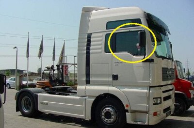 Стекло боковое MAN TGA-SERIES 2000- TGA 2 отверстия FD/RH 
Бренд: BENSON