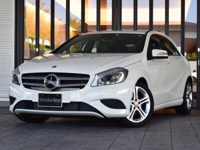 Стекло лобовое MERCEDES A-CLASS 2012-2018 (W176-RHD) место под 1 камеру с обогревом, место под датчик дождя, 
Бренд: ZDG