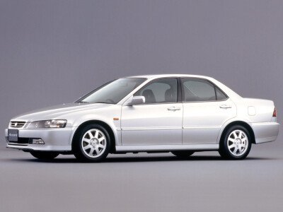 Стекло лобовое HONDA ACCORD TORNEO 1997-2002 (CF3-5) 
Бренд: BSG с зеленой полосой