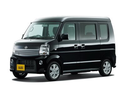Стекло лобовое NISSAN NV100 CLIPPER 2013-2015 (DR64-1336*687*) 
Бренд: BENSON с синей полосой