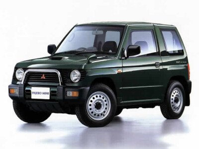 Стекло лобовое MITSUBISHI PAJERO MINI 1994-1998 (H51/H56) 
Бренд: ZDG