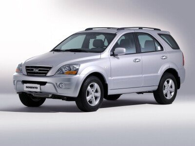 Стекло лобовое KIA SORENTO 2002-2009 (BL-LHD) обогрев щеток, место под датчик дождя, 
Бренд: BENSON с синей полосой