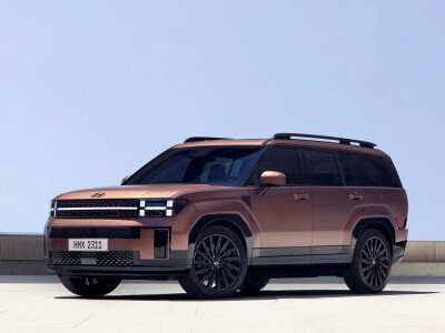 Стекло лобовое HYUNDAI SANTA FE 2023- (MX5-LHD) место под 1 камеру открытая, место под датчик дождя, 
Бренд: КМК