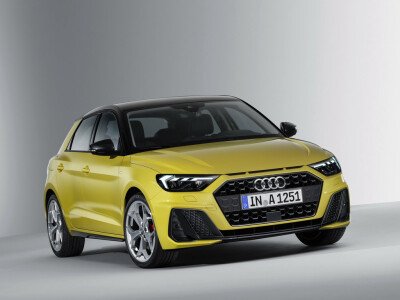 Стекло лобовое AUDI A1 2018- (GBA-5d) место под 1 камеру, место под датчик дождя, молдинг, фурнитура, 
Бренд: BENSON