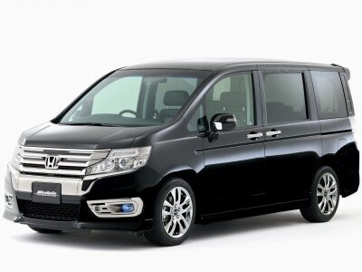 Стекло лобовое HONDA STEPWGN 2009-2015 (RK1-RHD) 
Бренд: ZDG с зеленой полосой