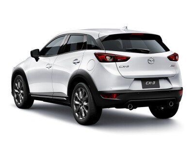 Стекло заднее с обогревом MAZDA CX-3 2014- (DK) 1 отверстие молдинг, антенна, 
Бренд: BENSON Тонированное