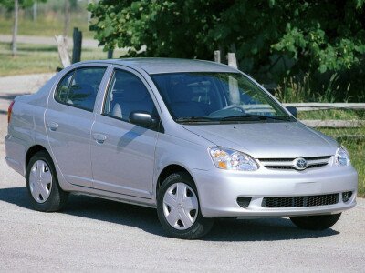 Радиатор TOYOTA ECHO 1999-2006 (SCP10) (1SZ) 
Бренд: TONGSHI PL16AT