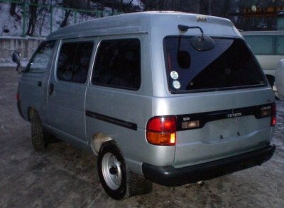 Стекло заднее с обогревом TOYOTA LITE ACE 1992-1996 (CR30-в резинку) 
Бренд: BENSON