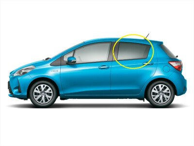 Стекло боковое TOYOTA VITZ 2011-2020 NSP130-5d RD/LH фурнитура, 
Бренд: BENSON Тонированное
