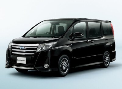 Стекло лобовое TOYOTA NOAH 2014-2022 (ZR80-RHD) 
Бренд: ZDG