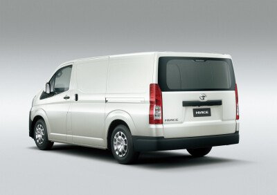 Стекло заднее с обогревом TOYOTA HIACE 2019- (H300-std-1742*567) молдинг, 
Бренд: BENSON