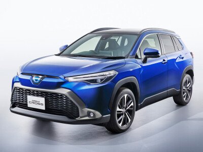 Стекло лобовое TOYOTA COROLLA CROSS 2021- (ZSG10-RHD) место под 1 камеру молдинг, фурнитура, 
Бренд: BENSON